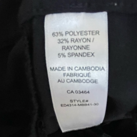 RICKI’S THE MIRACLE BARELY BOOTCUT NAVY PANT SIZE 10 NWOT - Picture 7 of 11